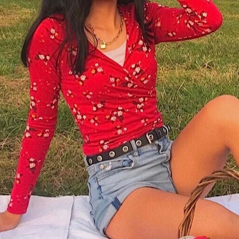 Garage Red floral wrap long sleeve top 💌 - Picture 1 of 5